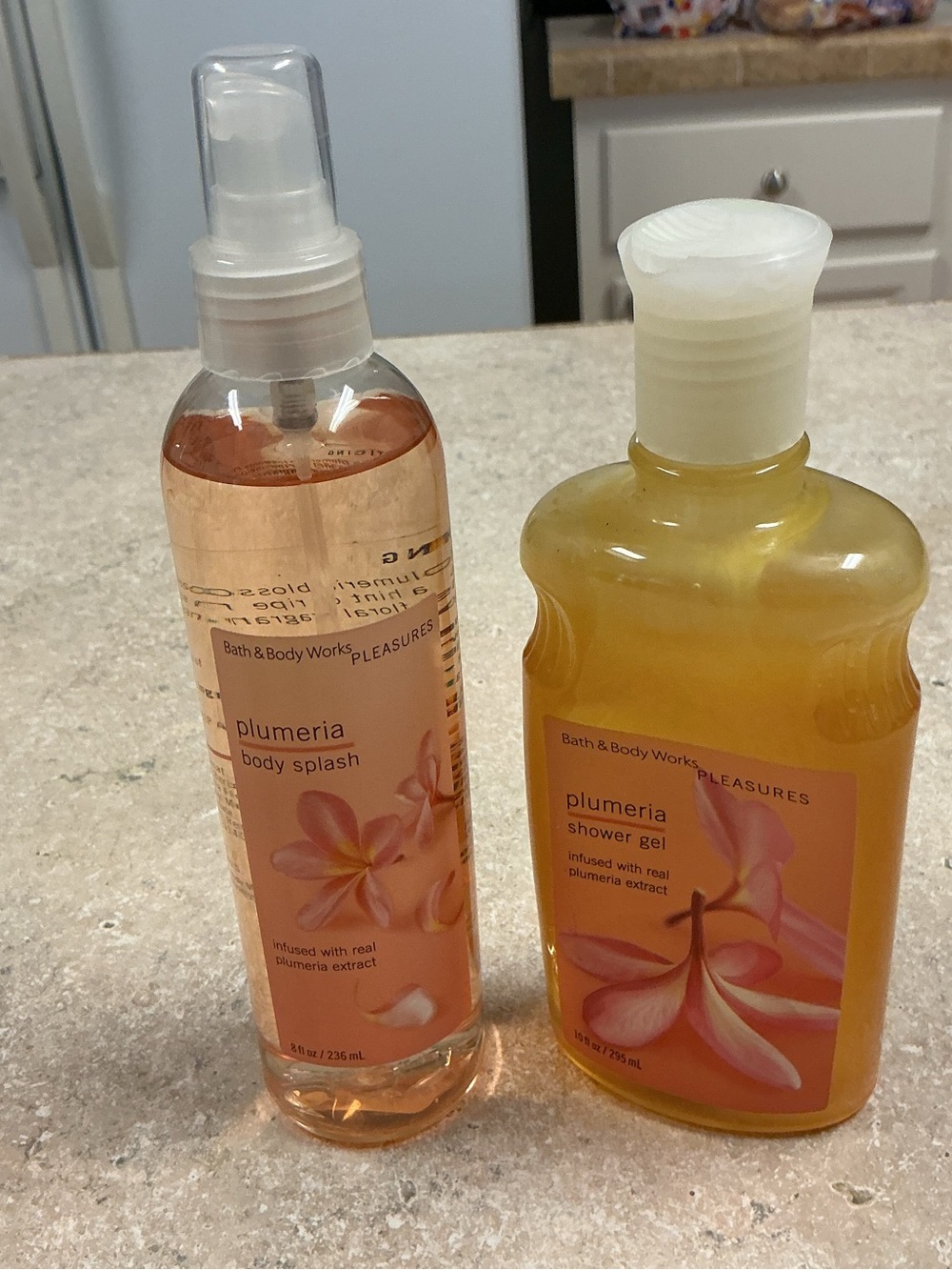 Bath & Body Works Vintage Pleasures Plumeria Body Splash & Shower Gel Retired